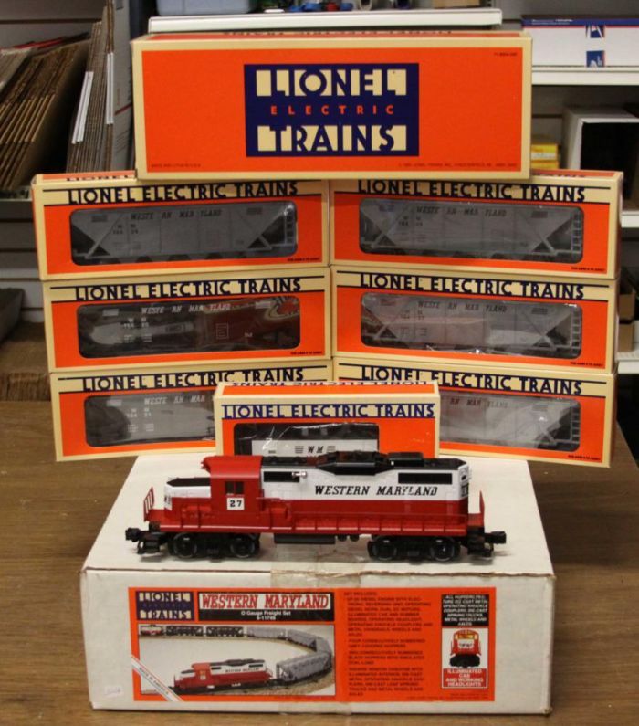   11749 Western Maryland Service Station Set Freight Train  